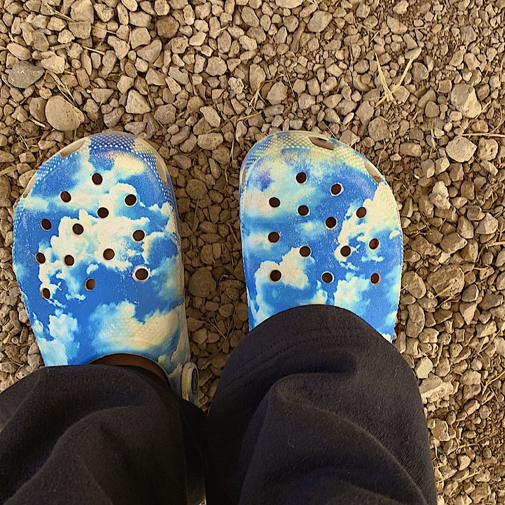 Crock’s 4,6 blue and white